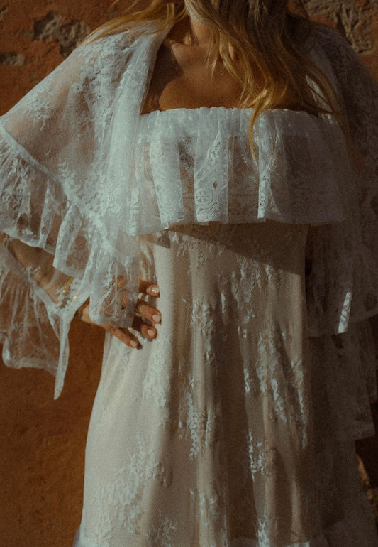 THE SUKI CAPE {WHITE}