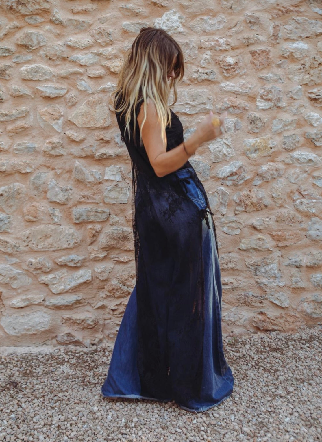 THE MIDSUMMER LACE SLIP DRESS {black}