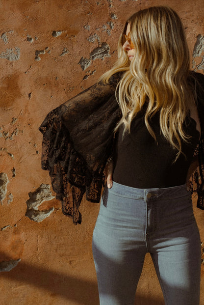 THE SUKI CAPE {BLACK}