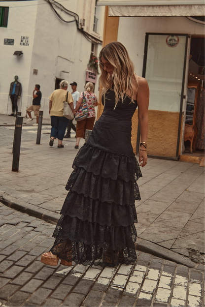 THE CARRIE SKIRT {black}