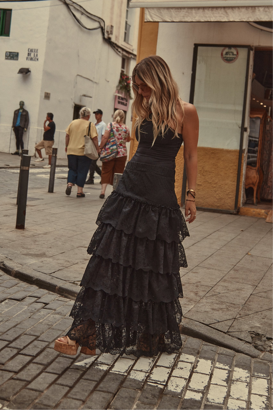 THE CARRIE SKIRT {black}