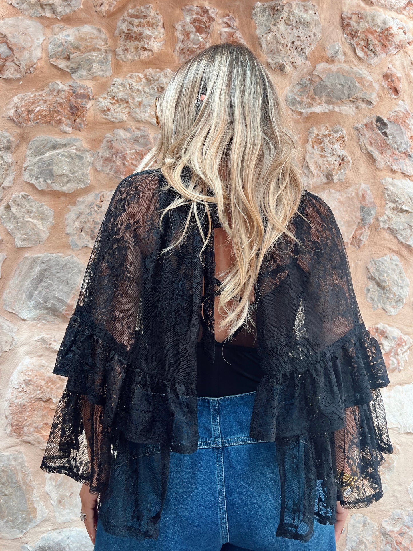 THE SUKI CAPE {BLACK}