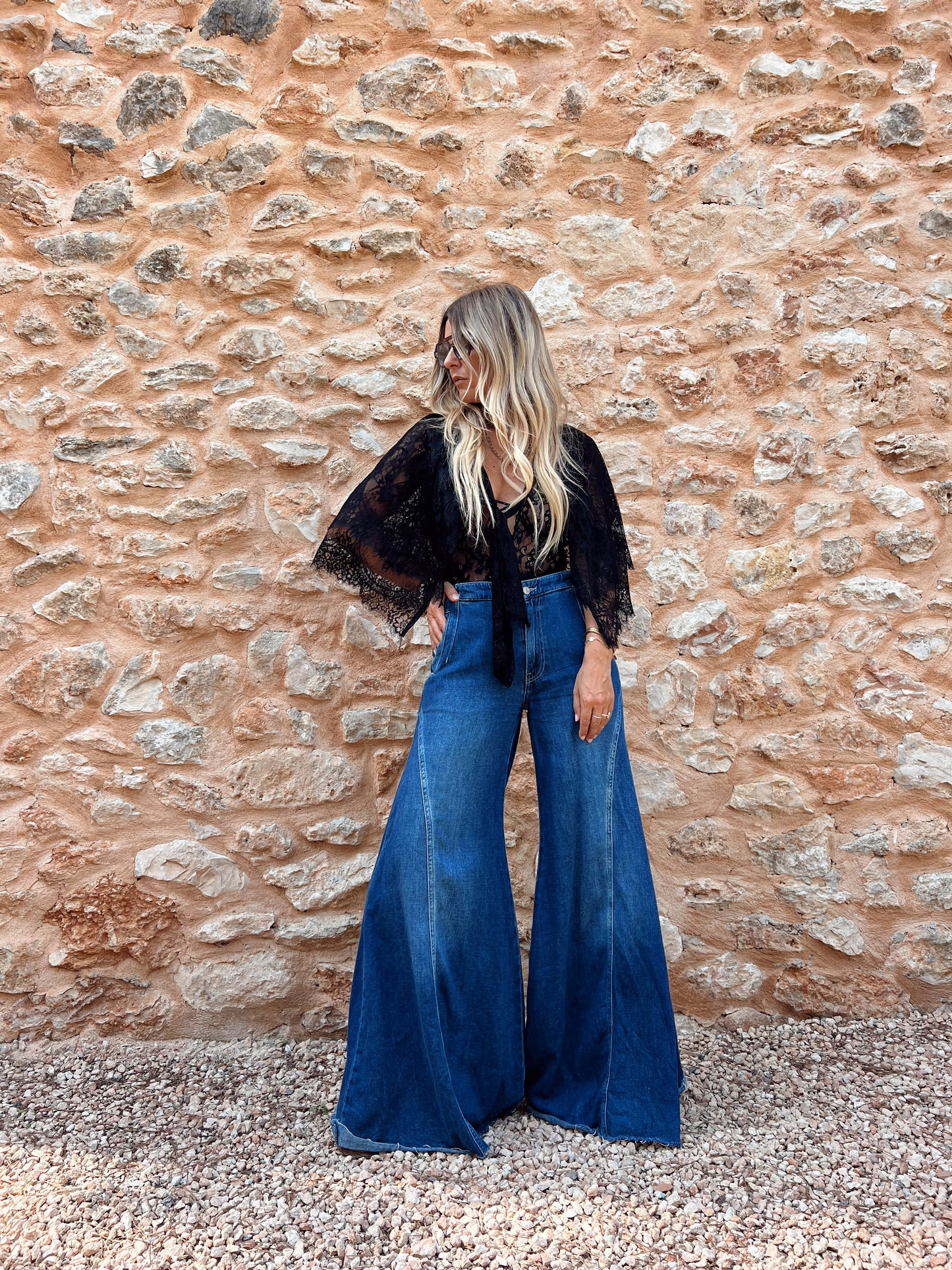 DALT VILA THE CROPPED CAPE