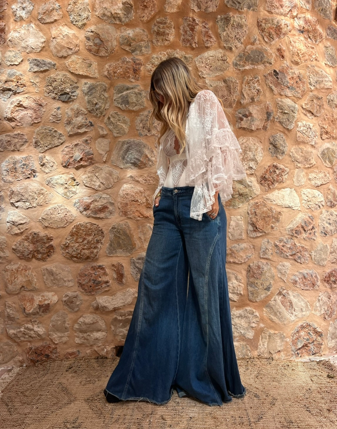 THE SUKI CAPE {WHITE}